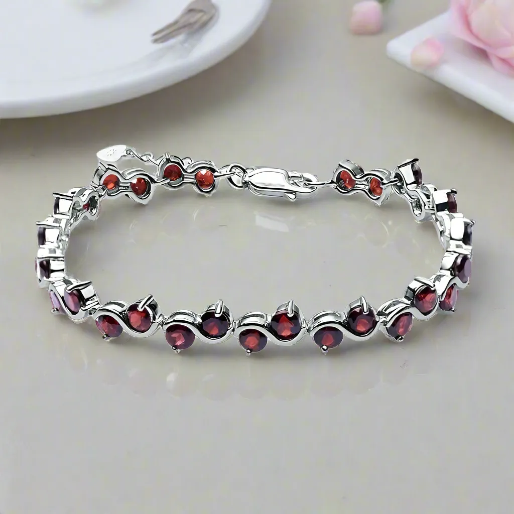 11.79 Ctw Natural Red Garnet Gemstone Bracelet