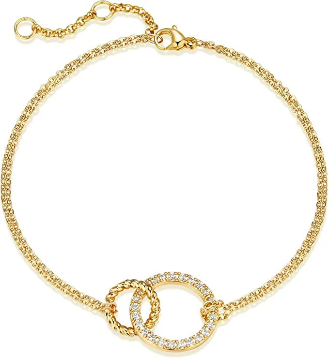 18k Gold Interlocking Bracelet