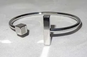 Beautiful Silver Cuff Bangle for Ladies Gift