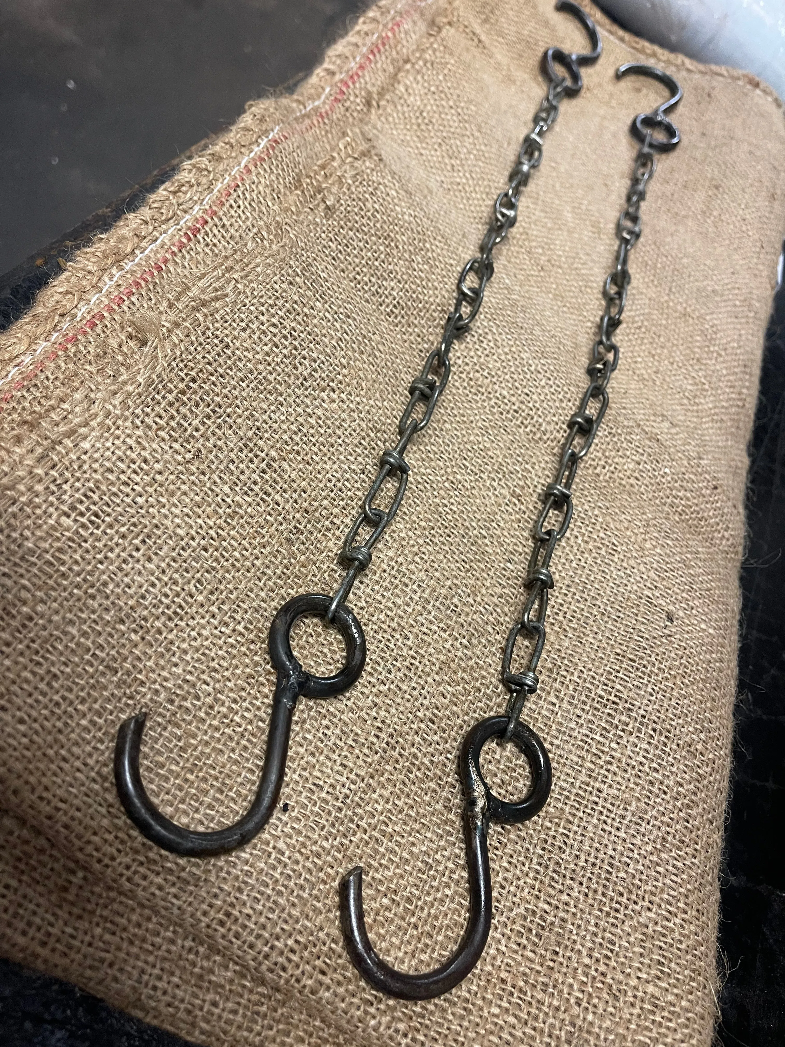 Chain with 2 Hooks