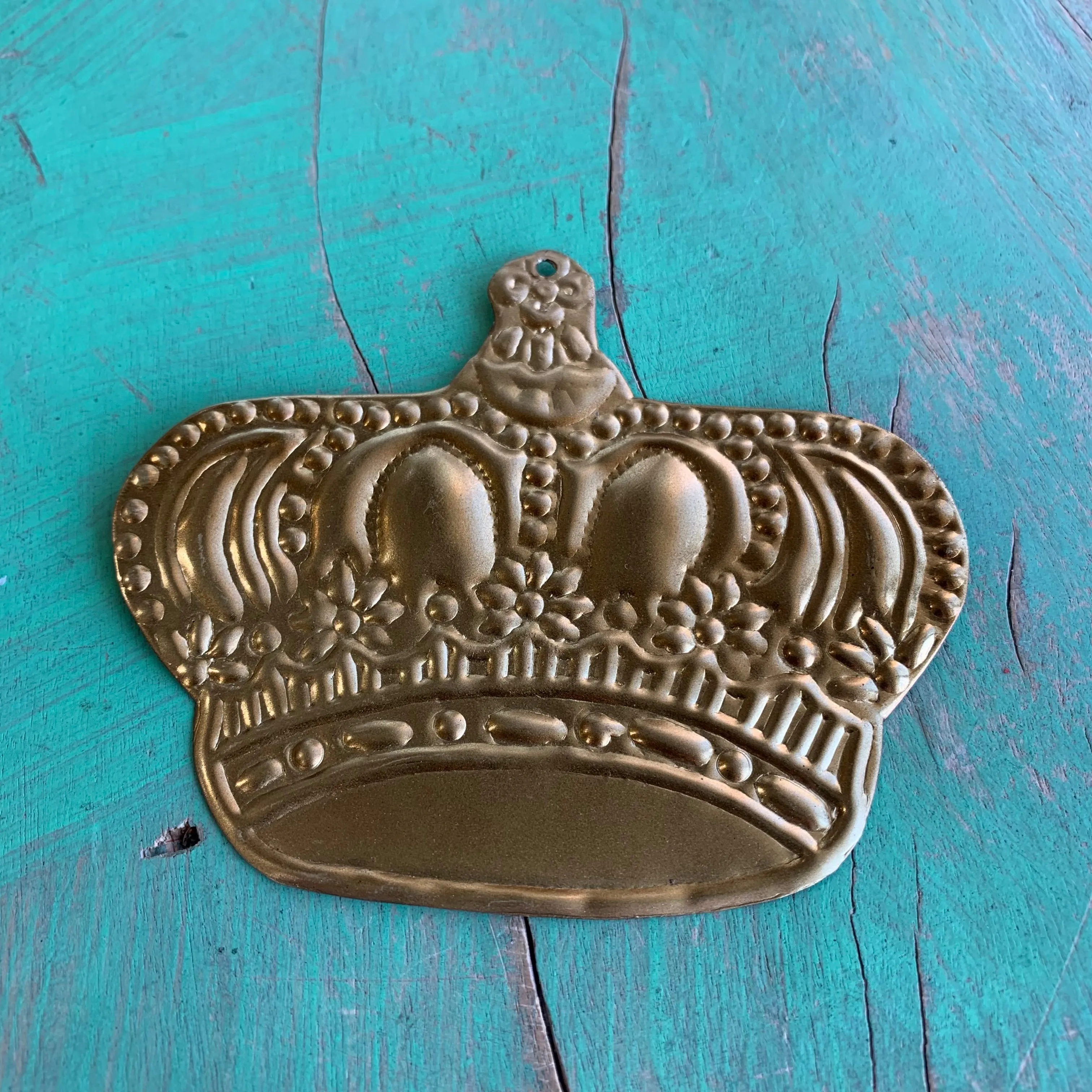 Crown Tin Ornament