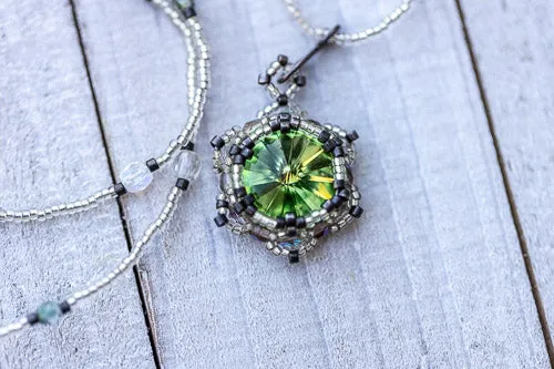 Em'z Blendz Lotus Star Necklace | Handwoven Peridot Green Crystal & Silver