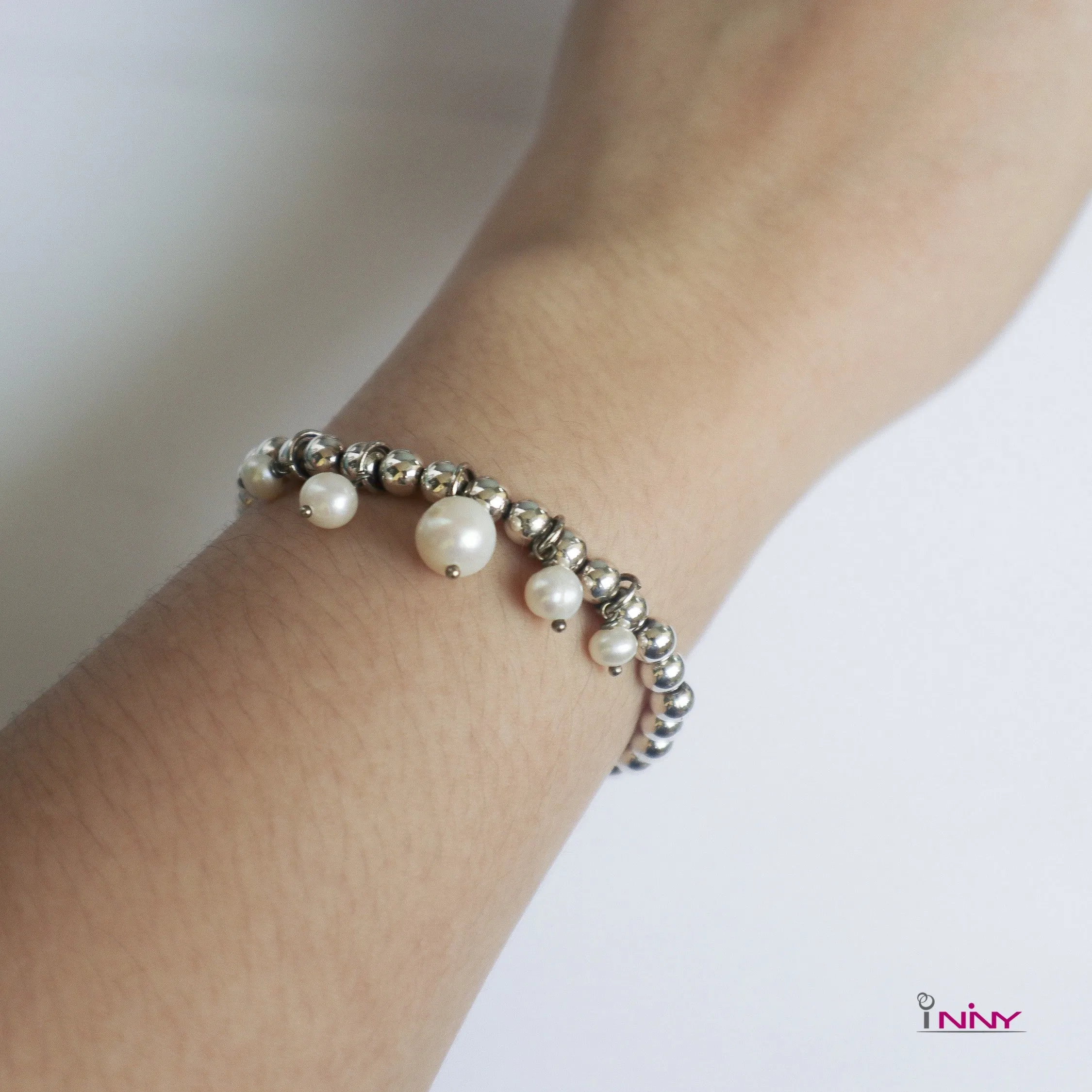 Fresh Water Pearl in Silver Beads Bracelet