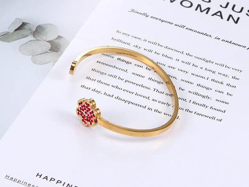 Korean-Inspired Floral Zircon Titanium Steel Bracelet - Personalized Minimalist Stainless Steel Jewelry