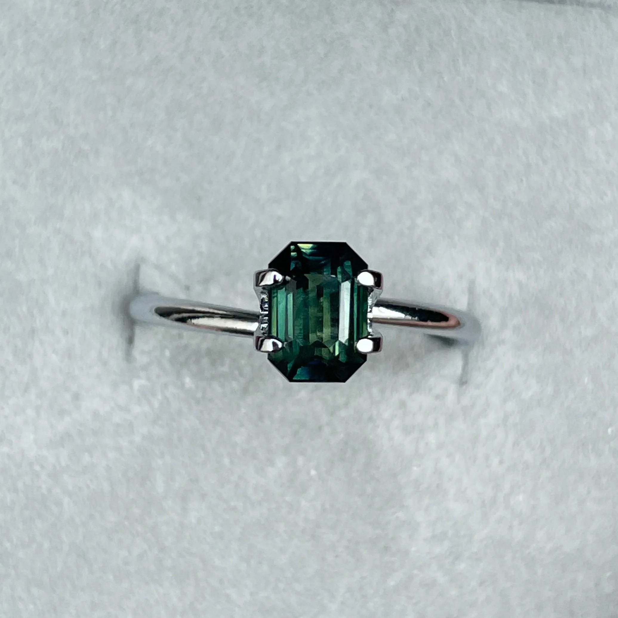 Minimalist 1.55 crt Emerald Shaped Green Sapphire for Pendant Necklace, Dainty Wedding Necklace Valentine's Gift for Her