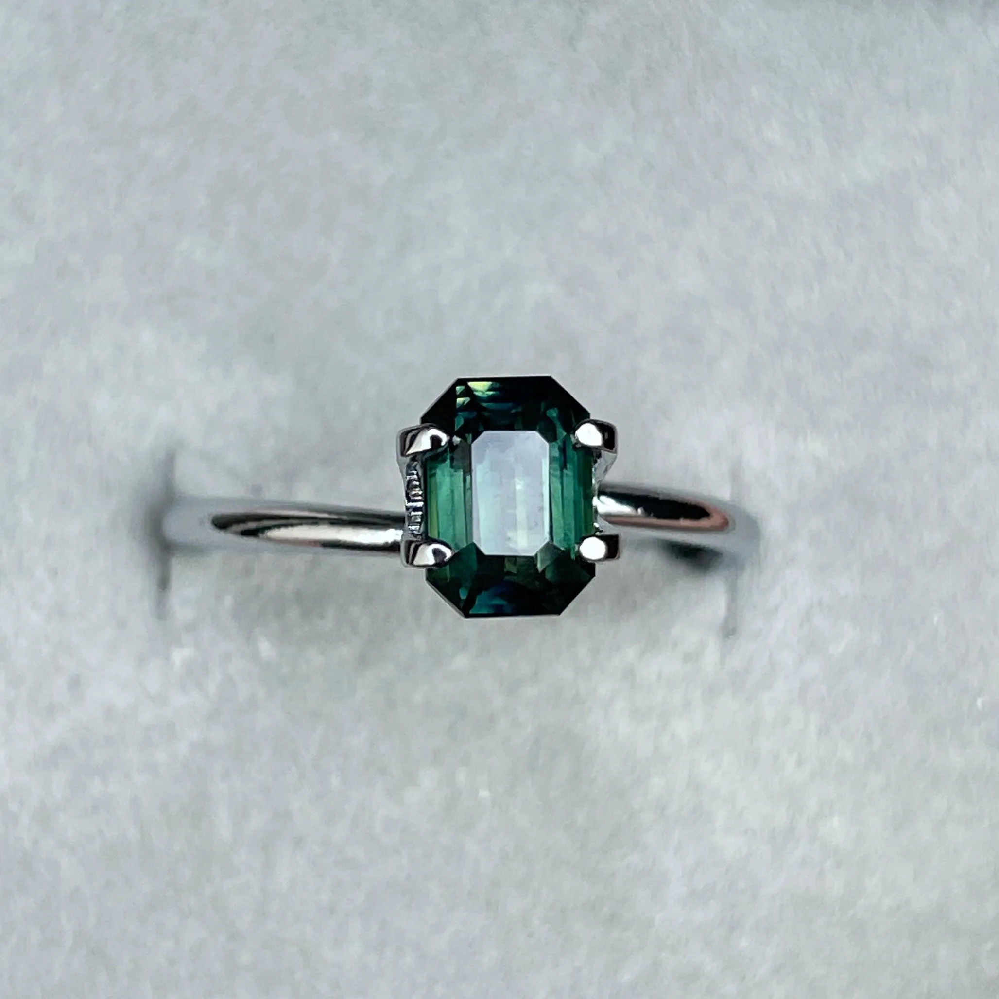 Minimalist 1.55 crt Emerald Shaped Green Sapphire for Pendant Necklace, Dainty Wedding Necklace Valentine's Gift for Her