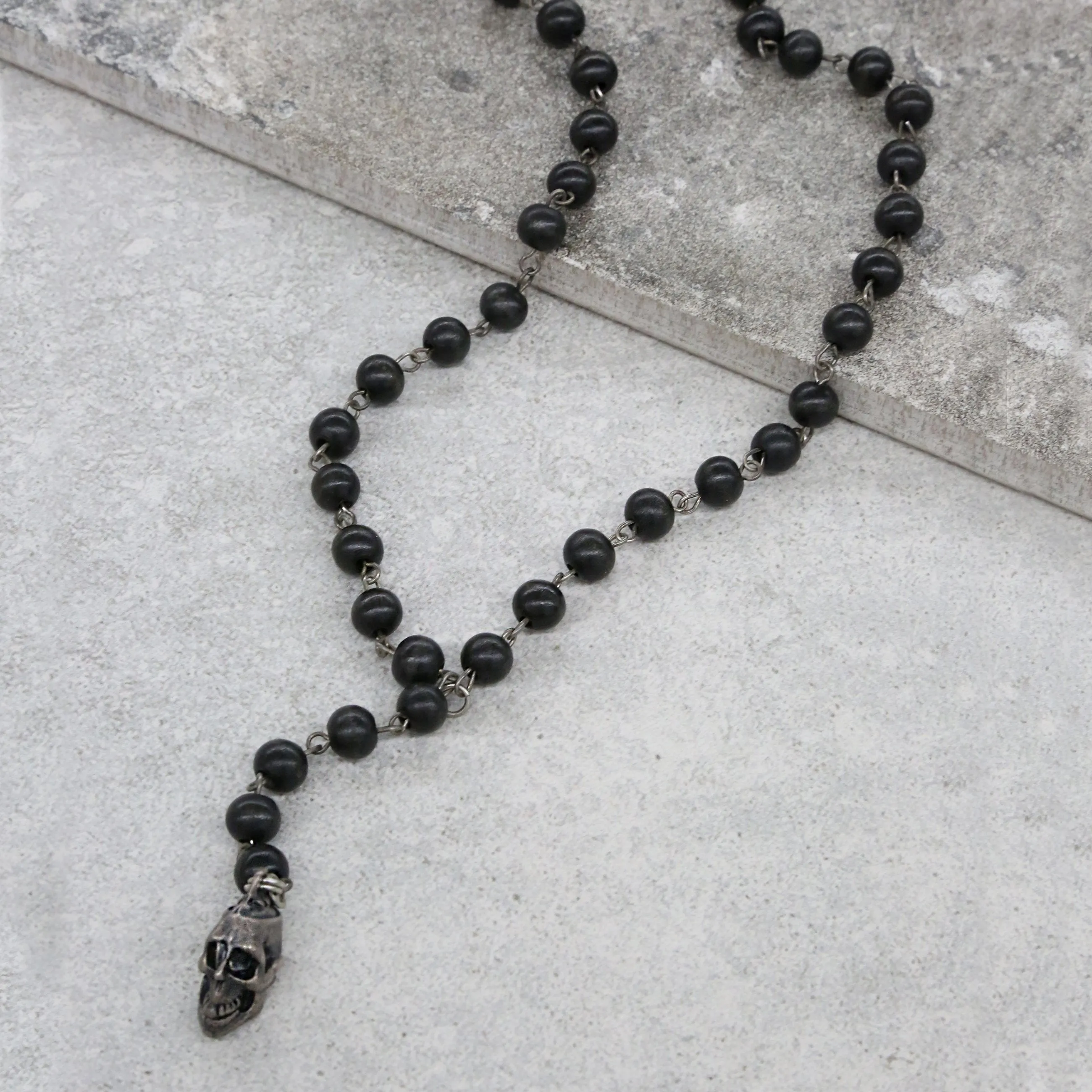 Onyx Lariat Beaded Necklace with Silver Ox Skull Pendant