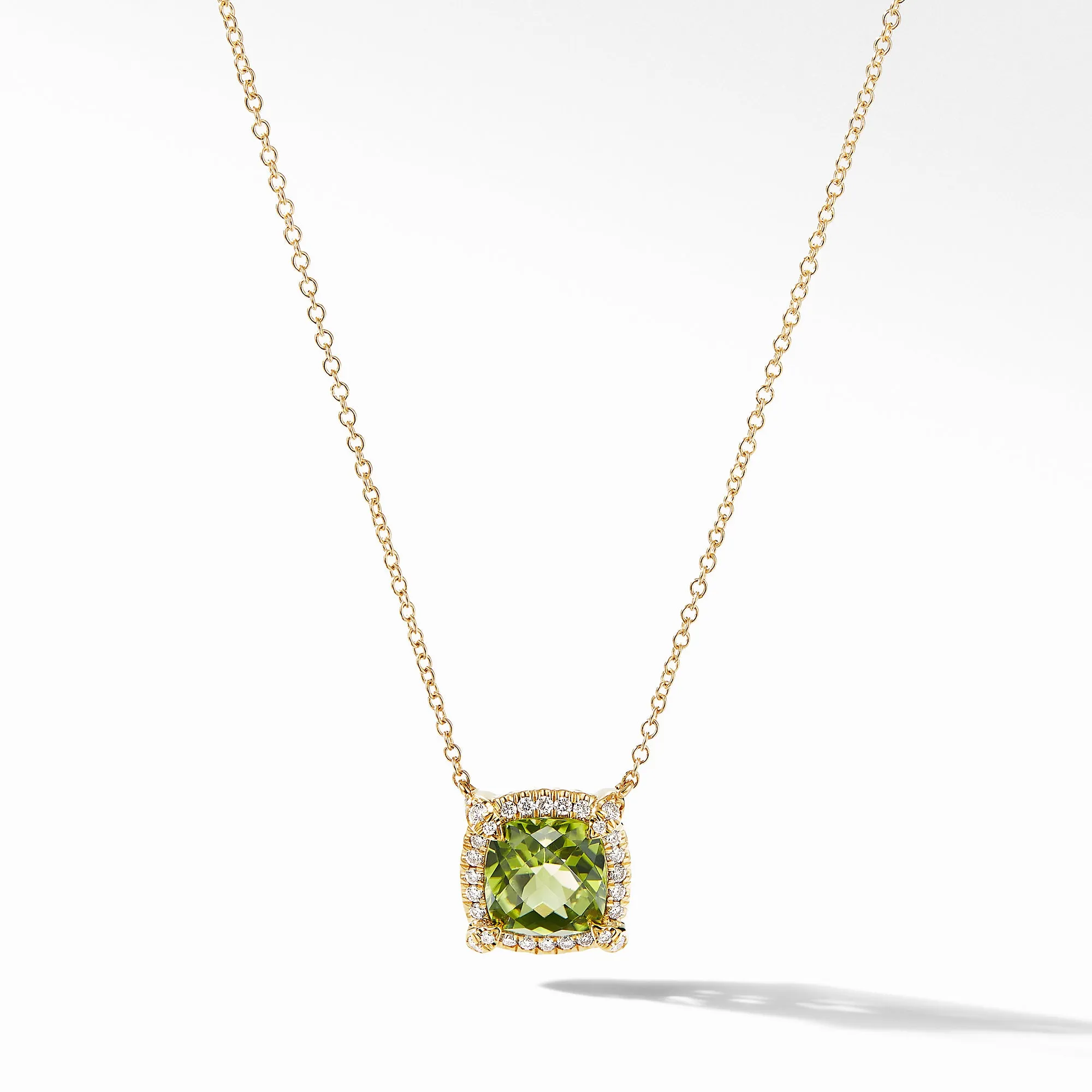 Petite Châtelaine® Pavé Bezel Pendant Necklace in 18K Yellow Gold with Peridot