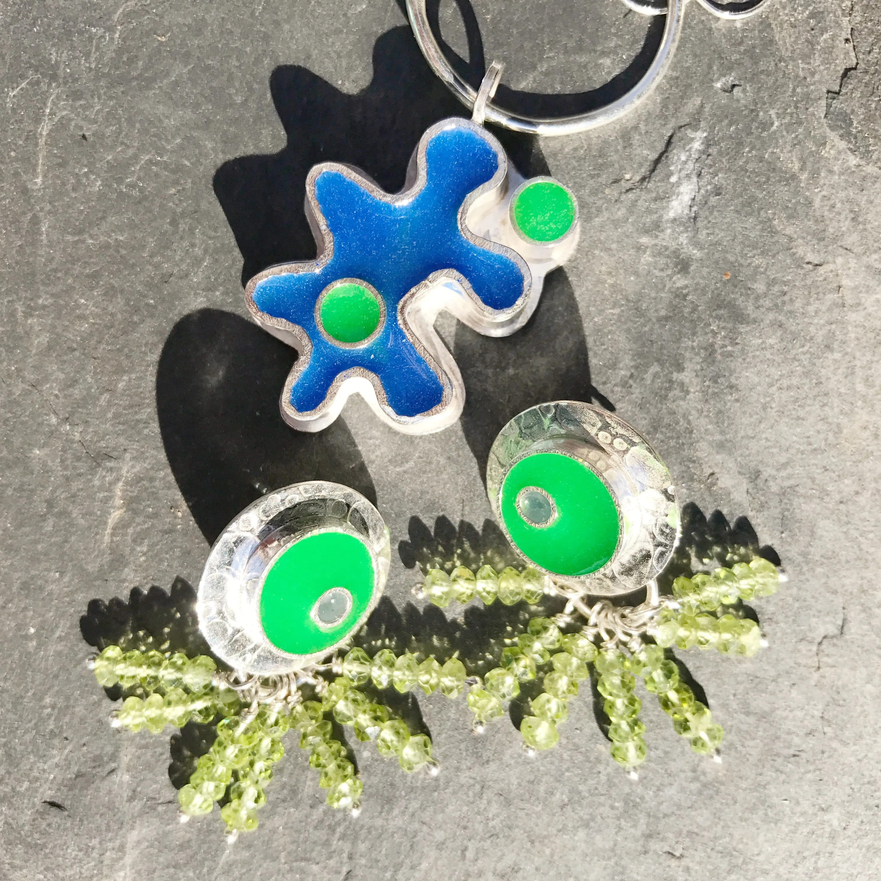 Reef Ripples post earrings with peridot