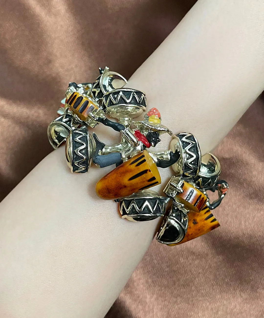 【USA輸入】ヴィンテージ CFW コンガ ドラマー ブレスレット/Vintage CFW Conga Drummer Bracelet