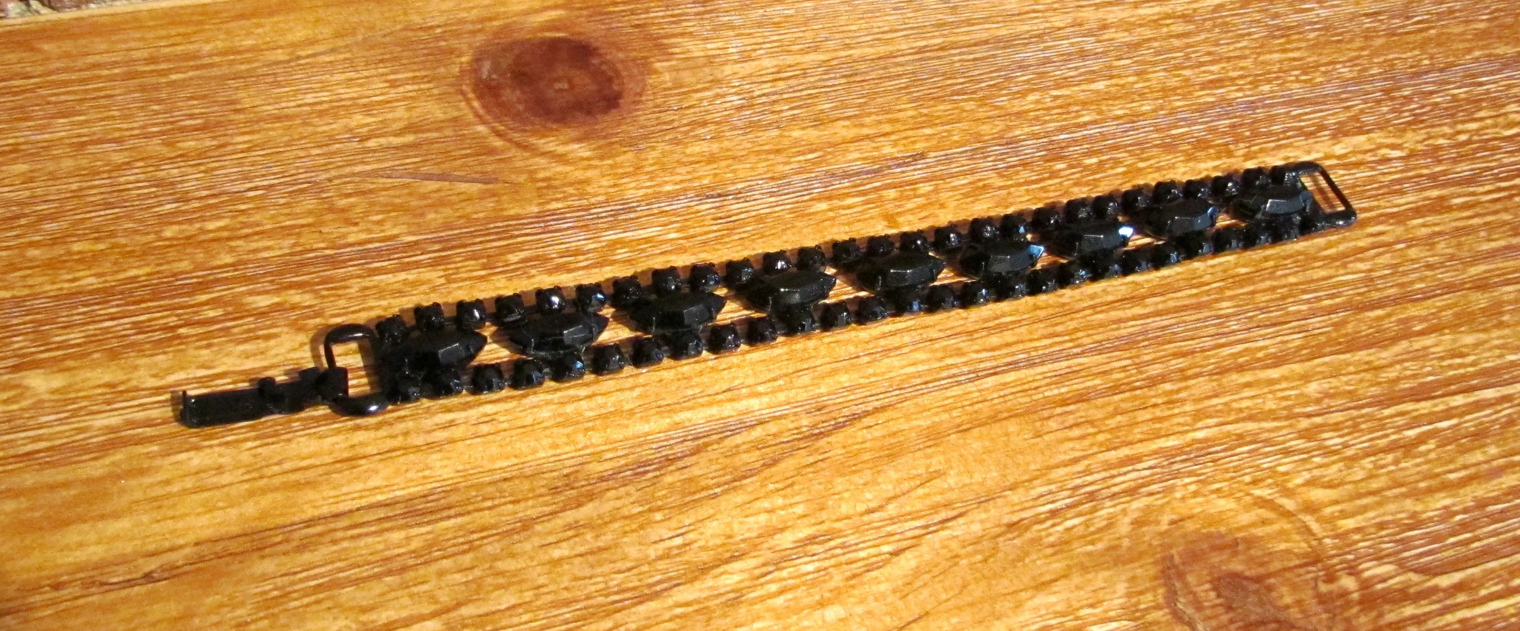 Vintage Black Onyx Faceted Glass Bracelet 7" Prong Set