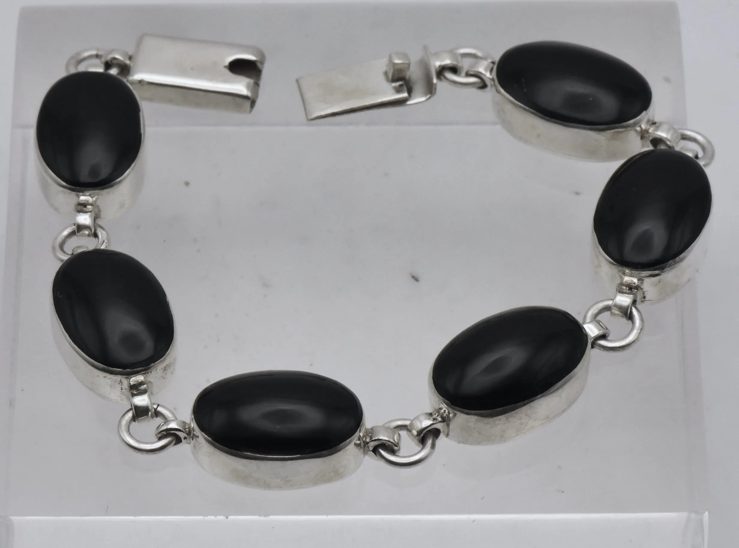 Vintage Handmade Sterling Silver and Black Onyx Bracelet - 7.5"