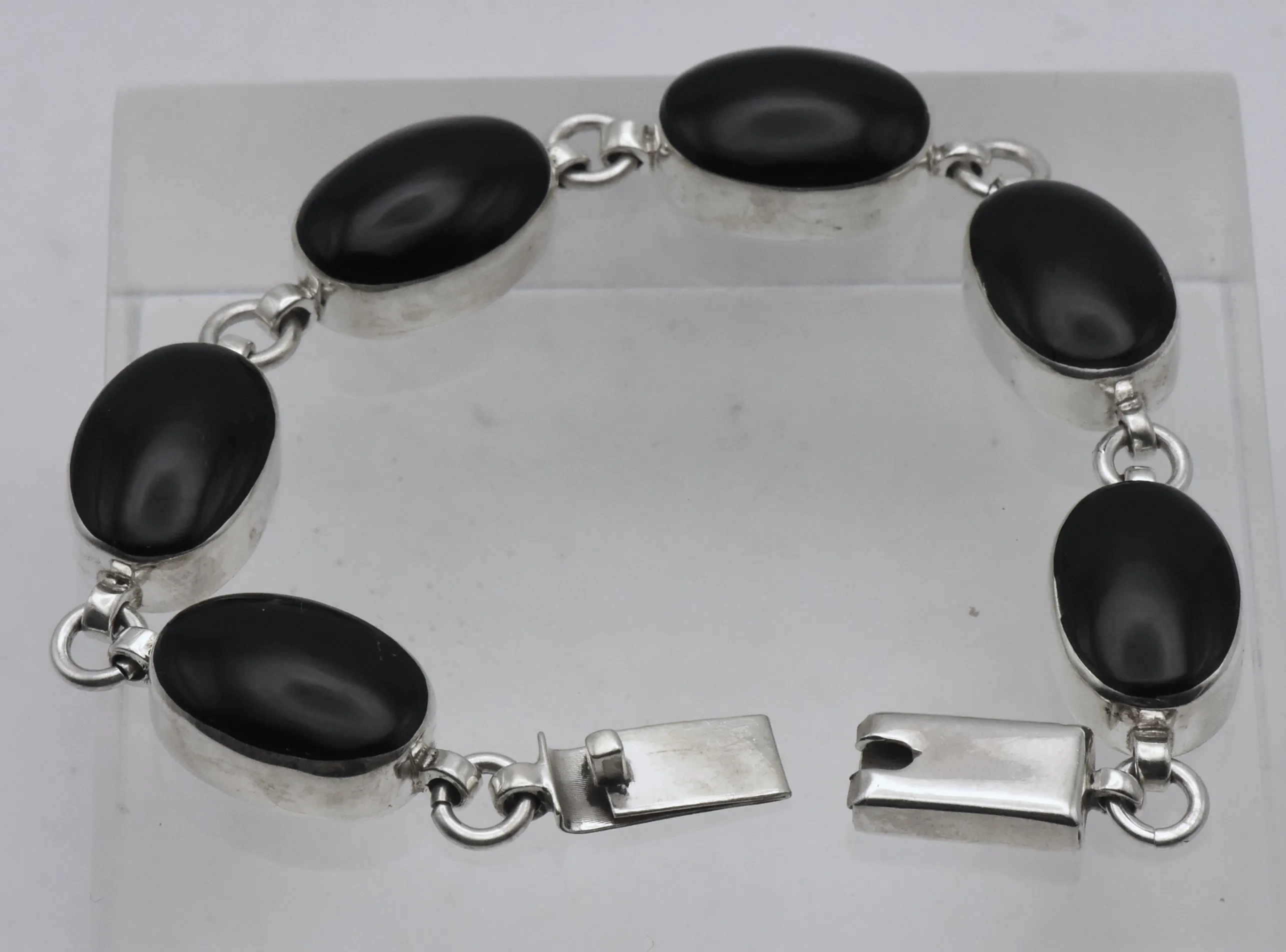 Vintage Handmade Sterling Silver and Black Onyx Bracelet - 7.5"